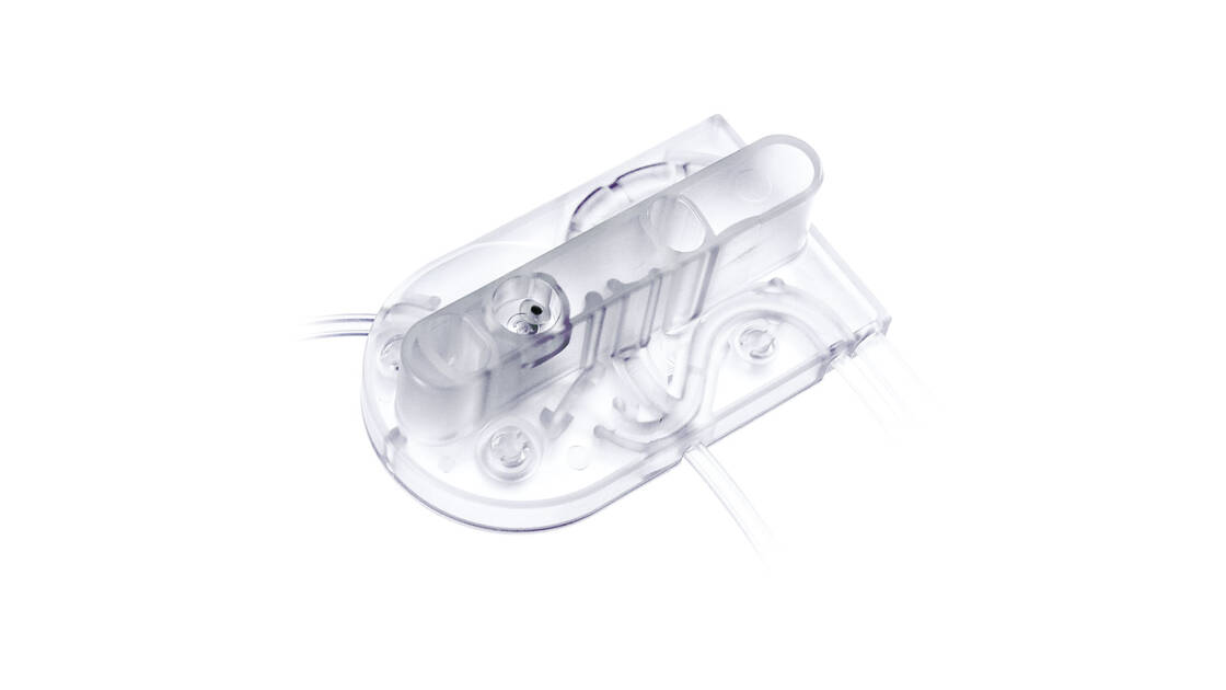 Lateral image of a transparent casette in the Ophthalmology for CataRhex 3